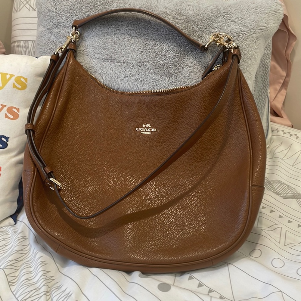 PRICE DROP AND WONT LAST LONG! Coach Brown Pebble Leather Hobo ONLY USED TWICE!!